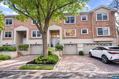 21 Grand Cove Way, Edgewater, NJ 07020 - Photo 35