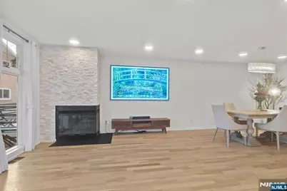 21 Grand Cove Way, Edgewater, NJ 07020 - Photo 13