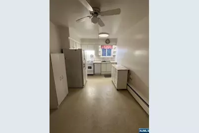 109 Midland Avenue 3B #3B, River Edge, NJ 07661 - Photo 3