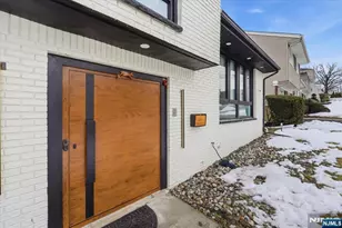 32 Luhman Terrace, Secaucus, NJ 07094 - Photo 3