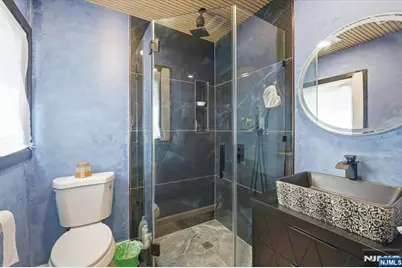 32 Luhman Terrace, Secaucus, NJ 07094 - Photo 25