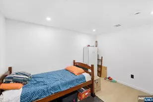 32 Luhman Terrace, Secaucus, NJ 07094 - Photo 23