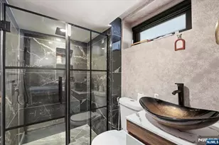 32 Luhman Terrace, Secaucus, NJ 07094 - Photo 27