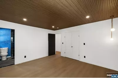 32 Luhman Terrace, Secaucus, NJ 07094 - Photo 17