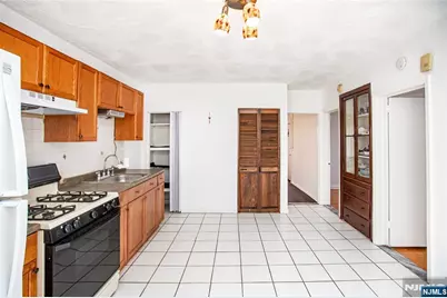 50 Westervelt Avenue 1 #1, Hawthorne, NJ 07506 - Photo 3