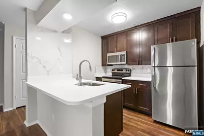 690 Route 23 R2 #R2, Wayne, NJ 07470 - Photo 3