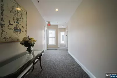 321 The Promenade, Edgewater, NJ 07020 - Photo 13