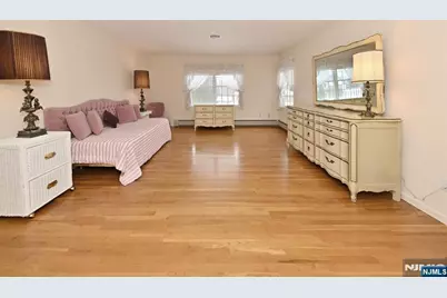 513 Lydia Lane, Wyckoff Township, NJ 07481 - Photo 25