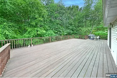 513 Lydia Lane, Wyckoff Township, NJ 07481 - Photo 35