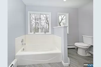 513 Lydia Lane, Wyckoff Township, NJ 07481 - Photo 23