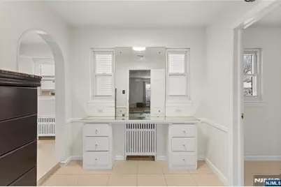 80 Glenwood Avenue, Elmwood Park, NJ 07407 - Photo 19