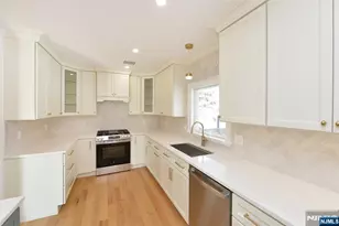 31 Albert Ave, Fair Lawn, NJ 07410 - Photo 5