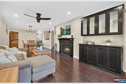 3807 Melville Court, Mahwah, NJ 07430 - Photo 7