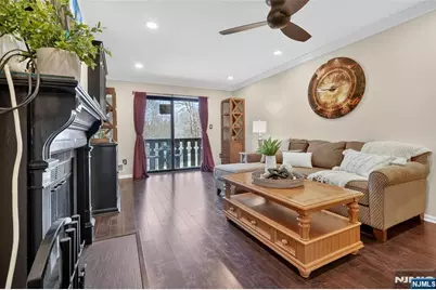 3807 Melville Court, Mahwah, NJ 07430 - Photo 5