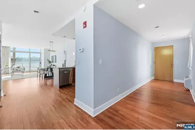8125 River Road 4E #4E, North Bergen, NJ 07047 - Photo 11