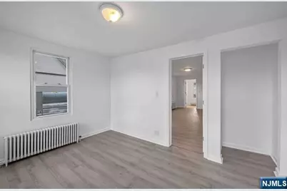 10 W Prospect Street, Waldwick, NJ 07463 - Photo 13