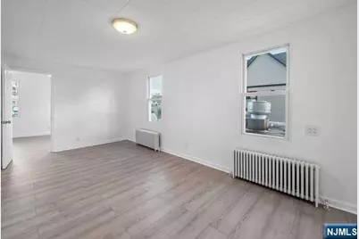 10 W Prospect Street, Waldwick, NJ 07463 - Photo 11