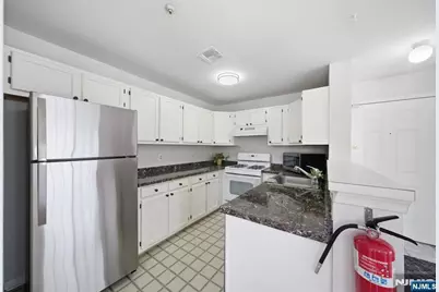 2903 Appleton Way, Hanover Township, NJ 07981 - Photo 17