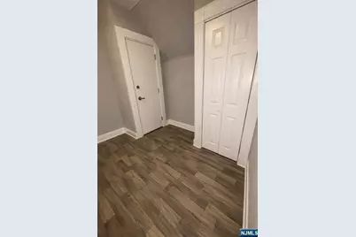 942 E 19th Street, Paterson, NJ 07501 - Photo 19