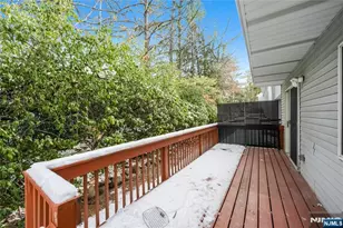 29 Park View Pl, Fair Lawn, NJ 07410 - Photo 9