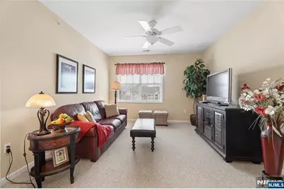 7408 Warrens Way Deeded Garage &amp; #DEEDED GARAGE &amp;, Wanaque, NJ 07465 - Photo 17