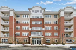 7408 Warrens Way Top Floor &amp Dee, Wanaque, NJ 07465 - Photo 1