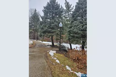 3081 Edwin Avenue # 3C, Fort Lee, NJ 07024 - Photo 3