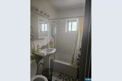 3081 Edwin Avenue # 3C, Fort Lee, NJ 07024 - Photo 9