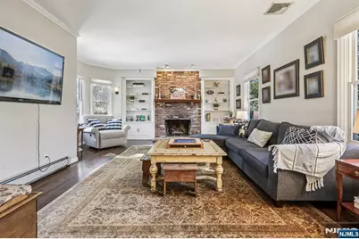 778 E Ridgewood Avenue, Ridgewood, NJ 07450 - Photo 5