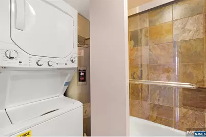 300 Main Street 807 #807, Little Falls Township, NJ 07424 - Photo 11