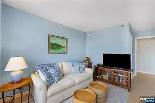 300 Main Street 807, Little Falls Township, NJ 07424 - Photo 13