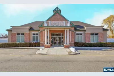 2205 Windsor Park Court 205 #205, Englewood, NJ 07631 - Photo 15