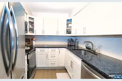 651 Riverside A7 #A7, Lyndhurst Township, NJ 07071 - Photo 7