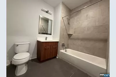 2150 N Central Road 603 #603, Fort Lee, NJ 07024 - Photo 9