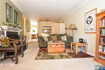 3806 Melville Court, Mahwah, NJ 07430 - Photo 7