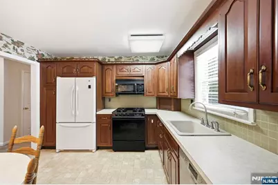 62 2nd Street, Park Ridge, NJ 07656 - Photo 15