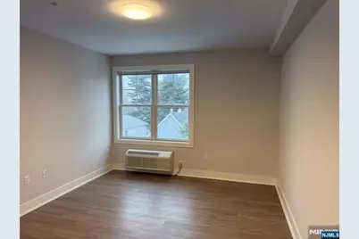1685 Bergen Boulevard 505 #505, Fort Lee, NJ 07024 - Photo 5