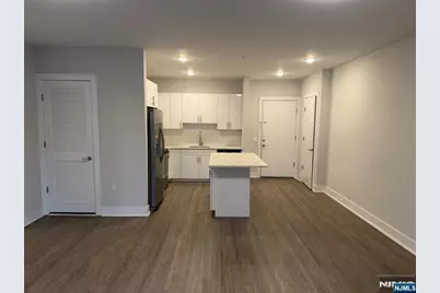 1685 Bergen Boulevard 505 #505, Fort Lee, NJ 07024 - Photo 3