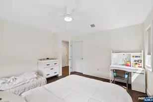 1553 West Street B, Fort Lee, NJ 07024 - Photo 17