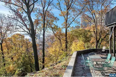 1470 Palisade Terrace, Fort Lee, NJ 07024 - Photo 13