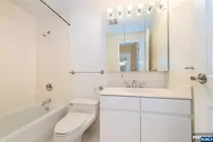 900 Palisade 18N, Fort Lee, NJ 07024 - Photo 21