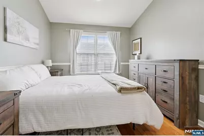 273 Roslyn Court, West New York, NJ 07093 - Photo 23