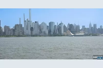 273 Roslyn Court, West New York, NJ 07093 - Photo 43