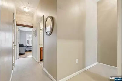 273 Roslyn Court, West New York, NJ 07093 - Photo 21