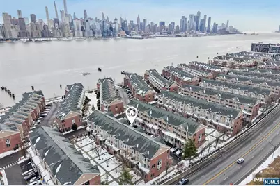 273 Roslyn Court, West New York, NJ 07093 - Photo 35