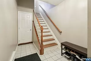 273 Roslyn Ct, West New York, NJ 07093 - Photo 31