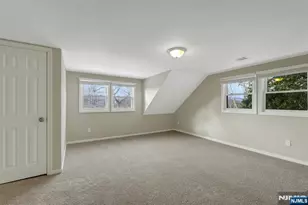 8 Iroquois Ave, Oakland, NJ 07436 - Photo 27