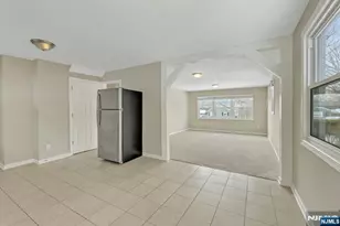 8 Iroquois Ave, Oakland, NJ 07436 - Photo 11