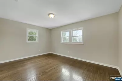 8 Iroquois Avenue, Oakland, NJ 07436 - Photo 17