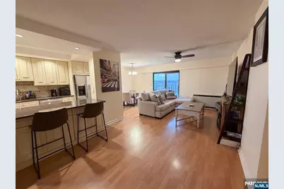 10 N Wood 717 #717, Linden, NJ 07036 - Photo 3